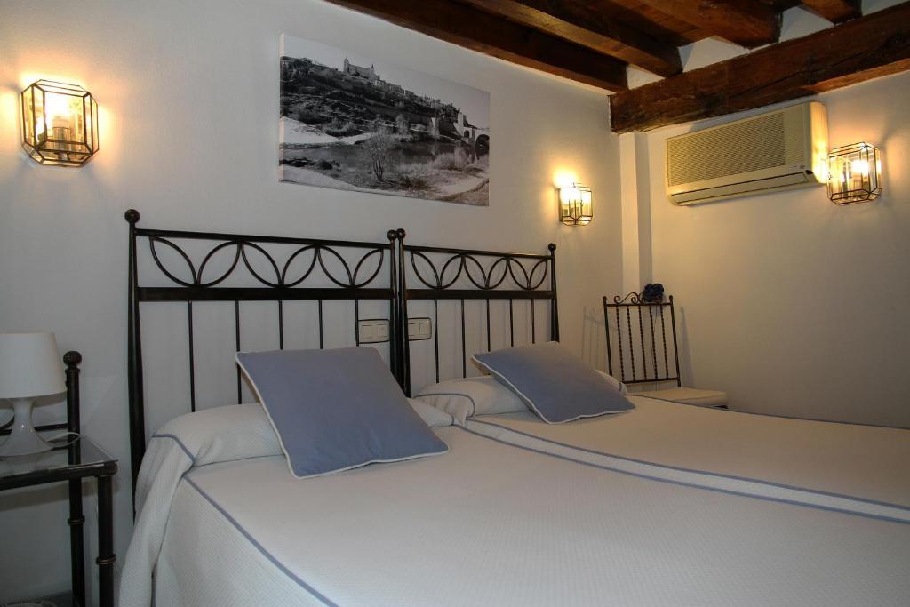 Hostal La Posada De Zocodover Толедо Екстериор снимка
