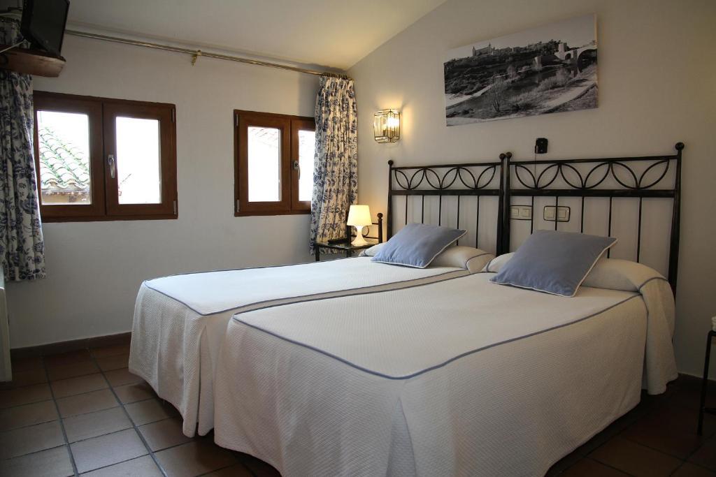 Hostal La Posada De Zocodover Толедо Екстериор снимка
