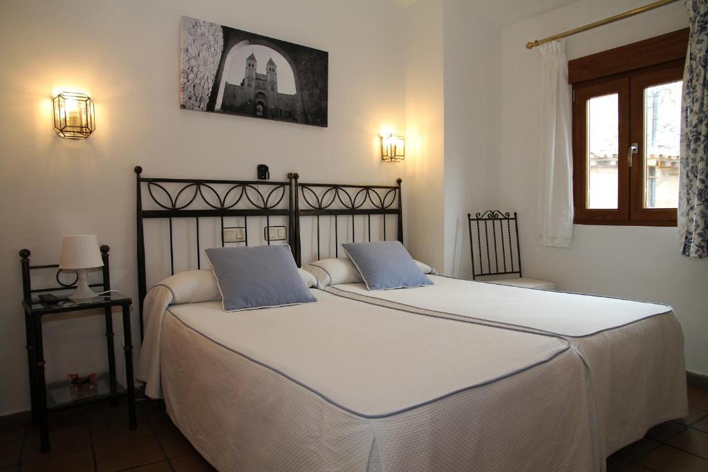 Hostal La Posada De Zocodover Толедо Екстериор снимка