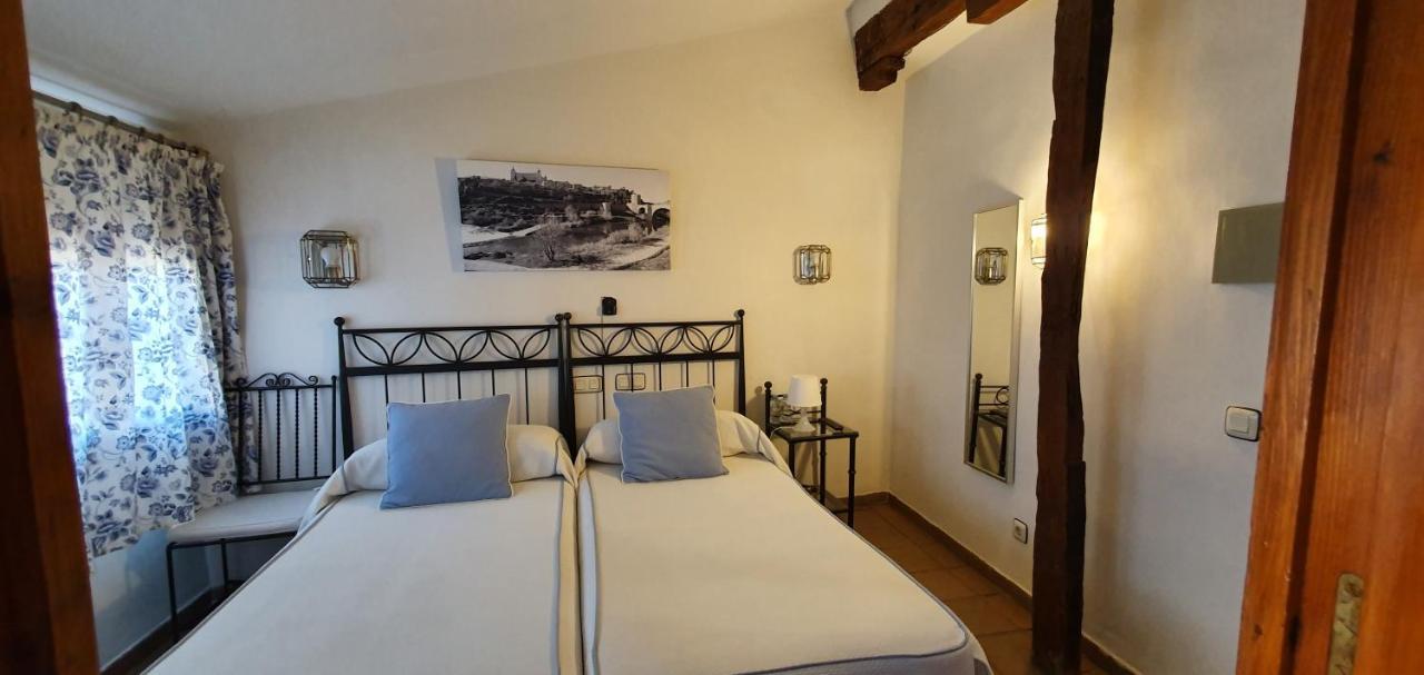 Hostal La Posada De Zocodover Толедо Екстериор снимка